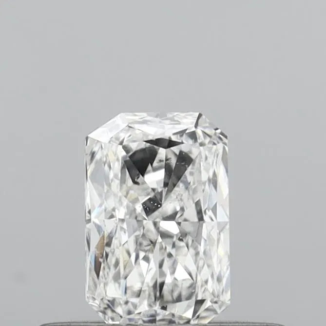 0.32ct Radiant Natural Diamond (Colour E, Clarity SI1, Cut VG, IGI Certified)