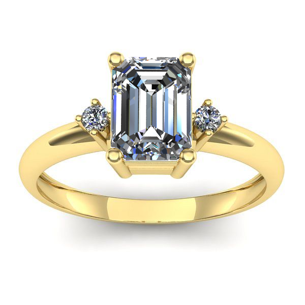 Inel de logodna cu diamant emerald cut