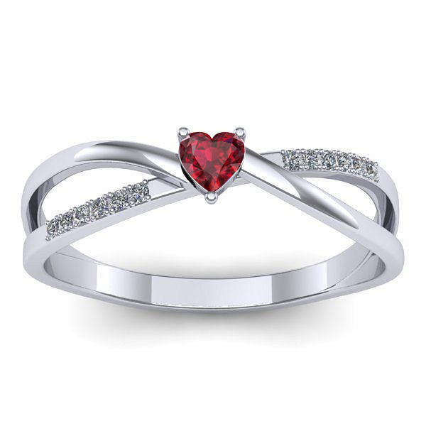 Inel de logodna cu rubin inima