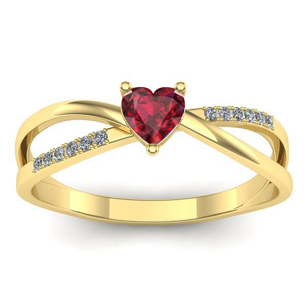 Inel cu rubin inima