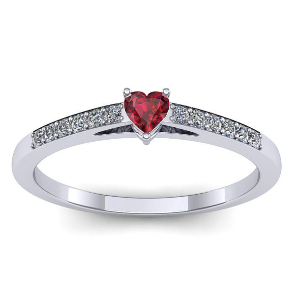 Inel cu rubin inima
