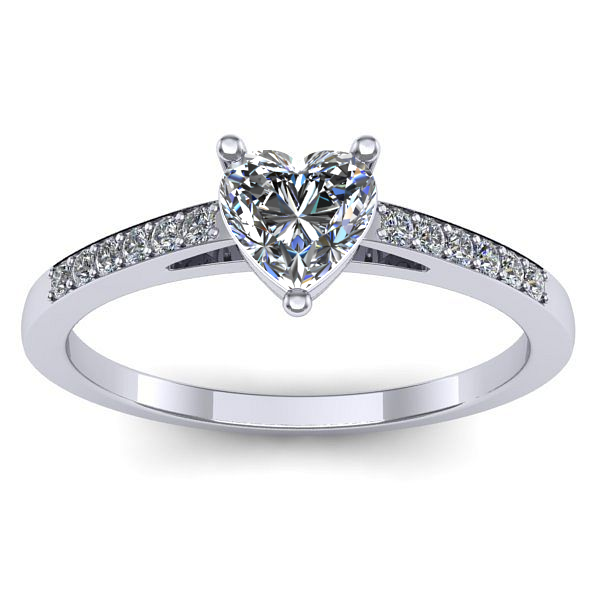 Inel cu safir alb inima