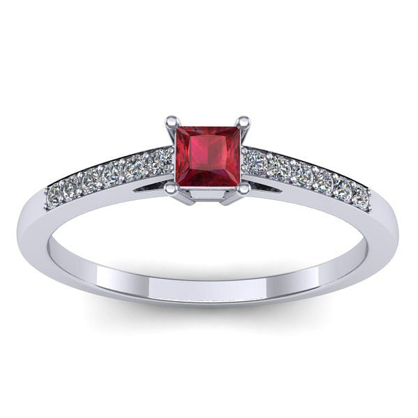 Inel cu rubin patrat