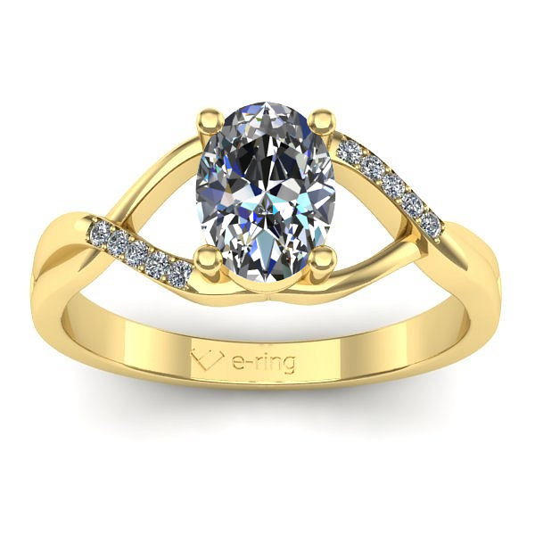 Inel de logodna cu diamant natural oval