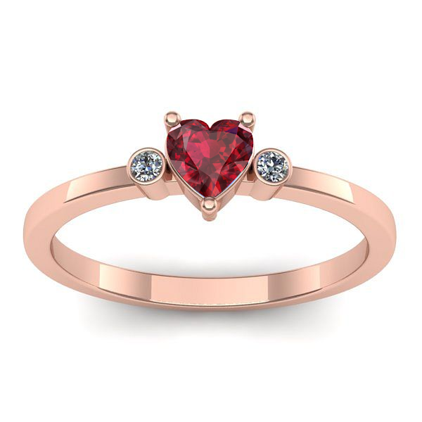 Inel cu rubin inima