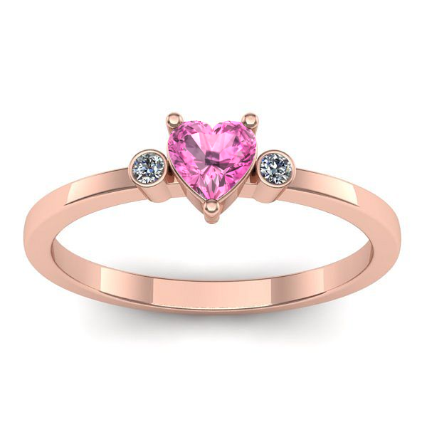 Inel cu safir roz inima