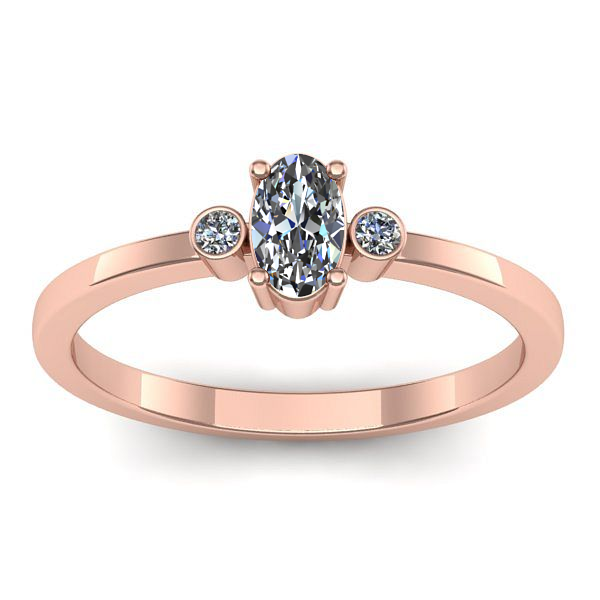 Inel de logodna cu diamant natural oval