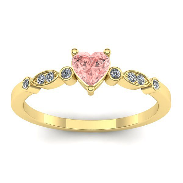 Inel cu diamant de laborator roz inima