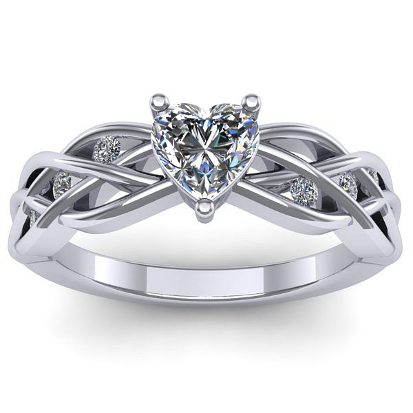 Inel de logodna cu safir alb inima