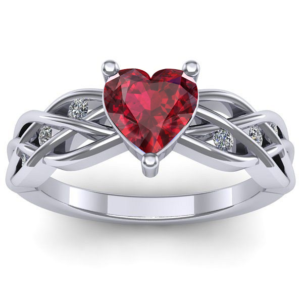 Inel cu rubin inima