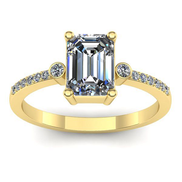Inel de logodna cu diamant emerald cut