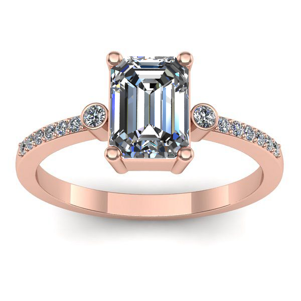 Inel de logodna cu diamant emerald cut