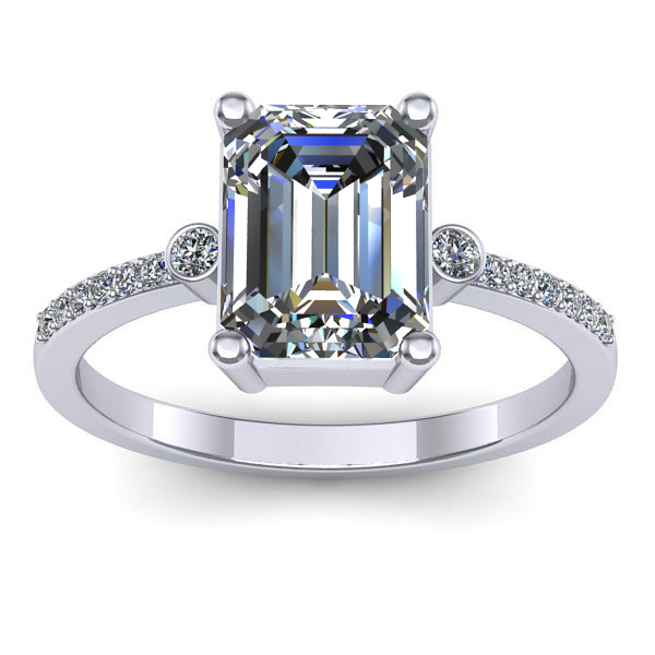 Inel de logodna cu diamant emerald cut