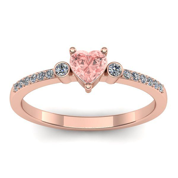 Inel cu diamant de laborator roz inima