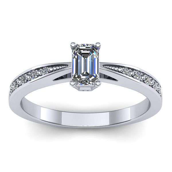 Inel de logodna cu diamant emerald cut
