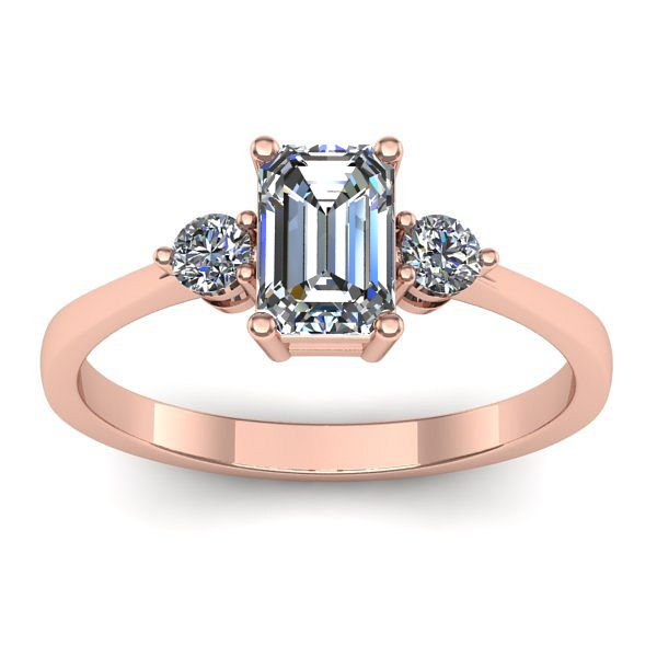 Inel de logodna cu diamant emerald cut