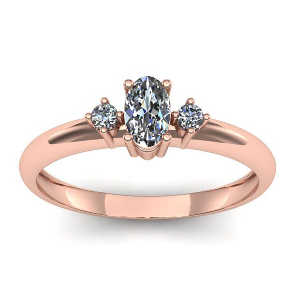 Inel cu safir alb oval