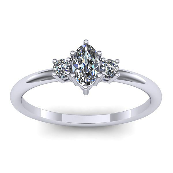 Inel cu safir alb oval