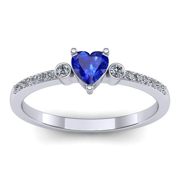Inel cu safir inima