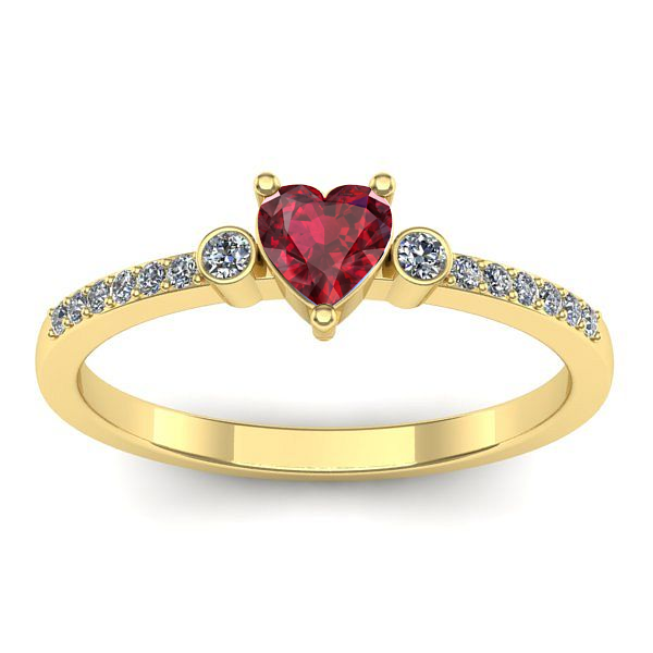 Inel cu rubin inima