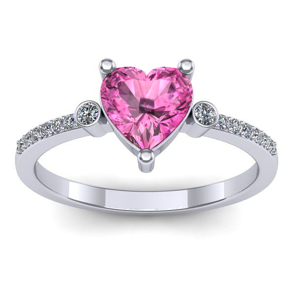 Inel cu safir roz inima