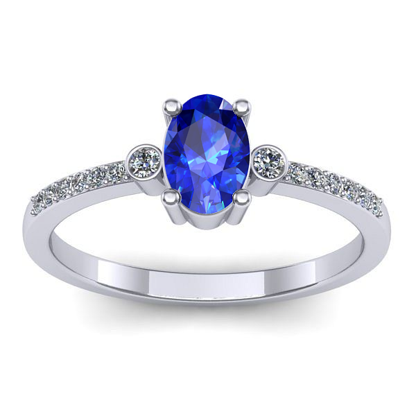 Inel cu safir oval