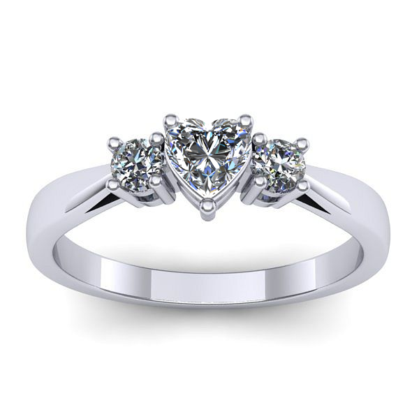 Inel cu safir alb inima