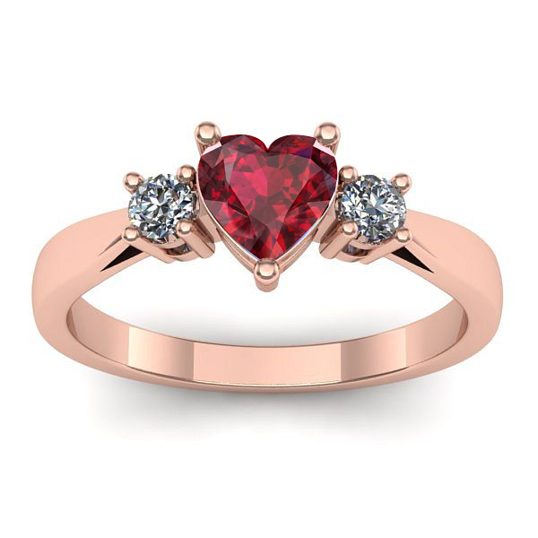 Inel cu rubin inima