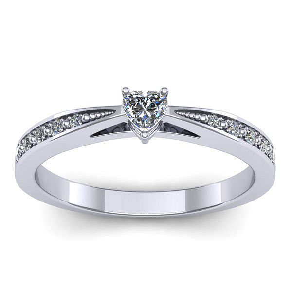 Inel cu safir alb inima