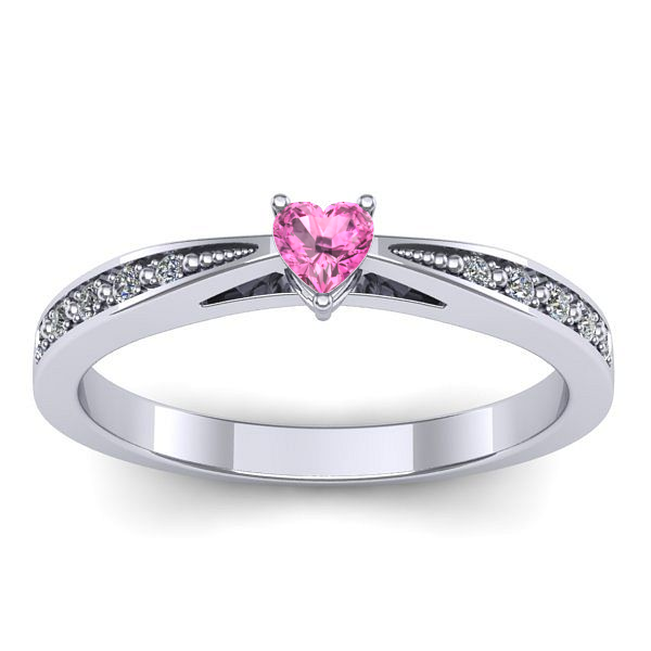 Inel cu safir roz inima
