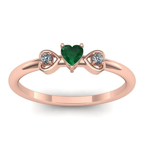 Inel de logodna cu smarald inima