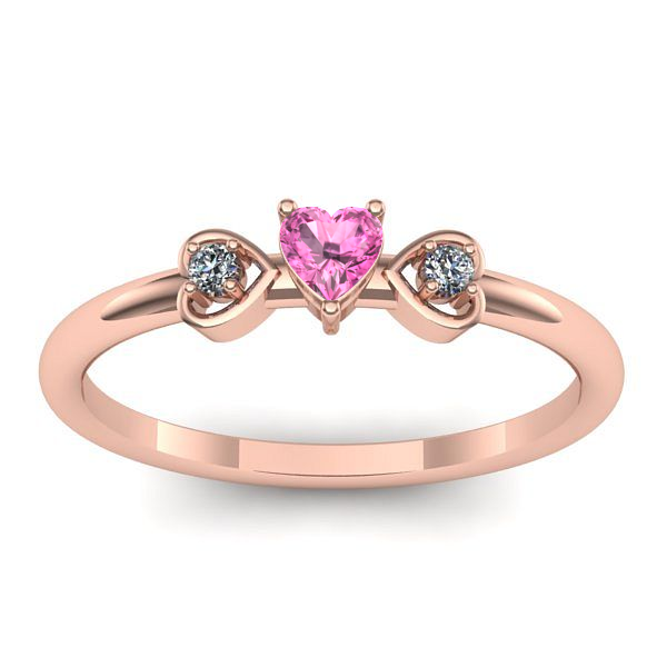 Inel cu safir roz inima