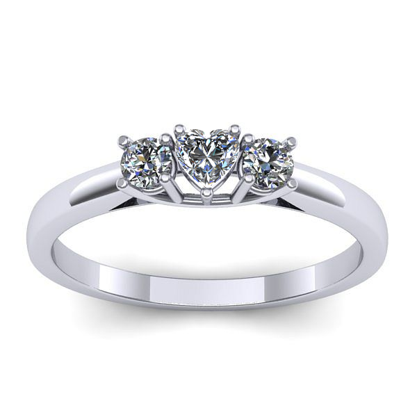 Inel cu safir alb inima