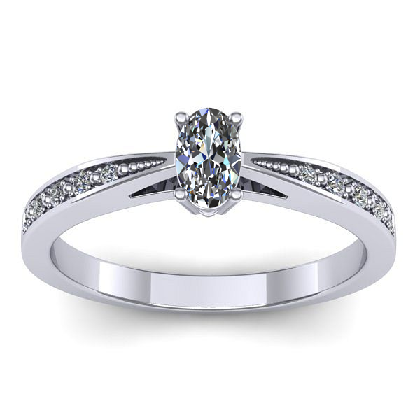 Inel cu safir alb oval
